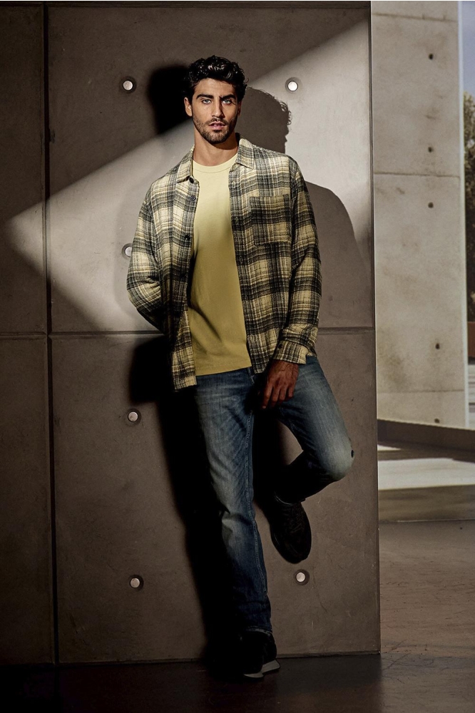 SHIFTBACK TAPERED FIT JEANS CTR2402723 FGT